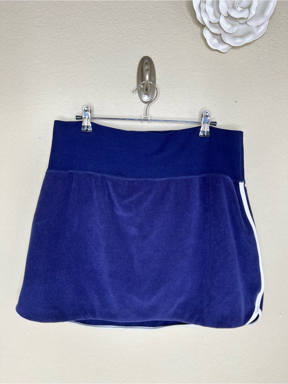 NTM: Aerie Navy Velour Athletic Tennis Skort with Built-In Shorts – Estimated Wo